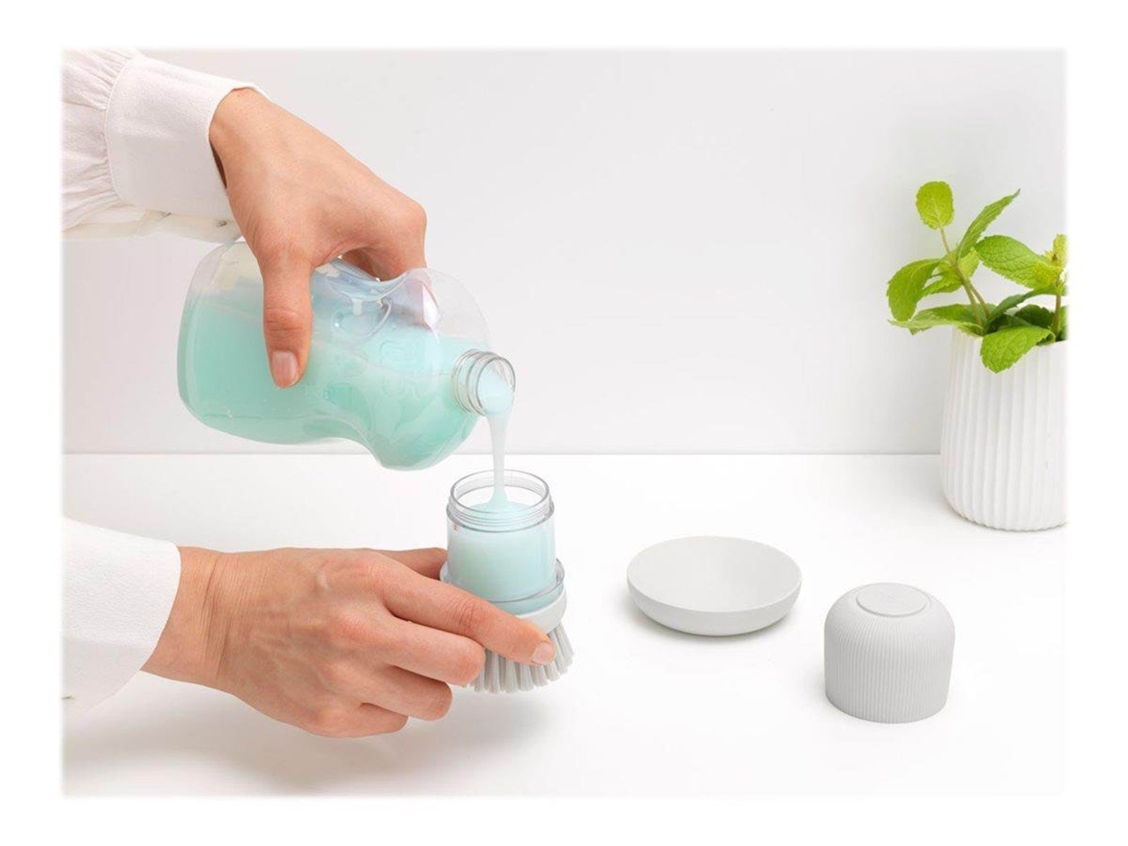 brabantia - soap dispensing dish brush - polyester - light grey brabantia - soap dispensing dish brush - polyester - light grey